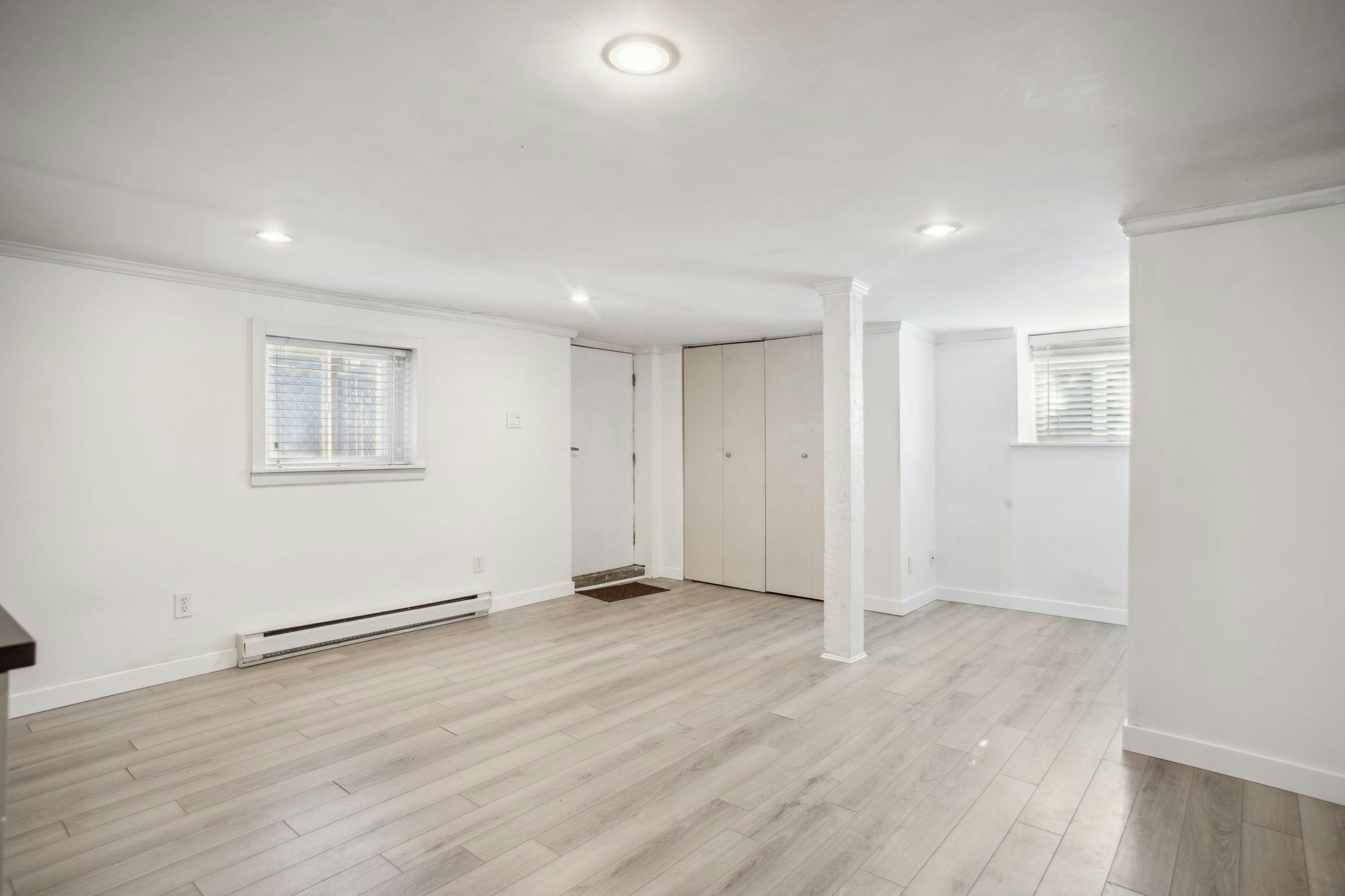 3617 Adanac Street, Vancouver, BC, V5K 2P7 - 17