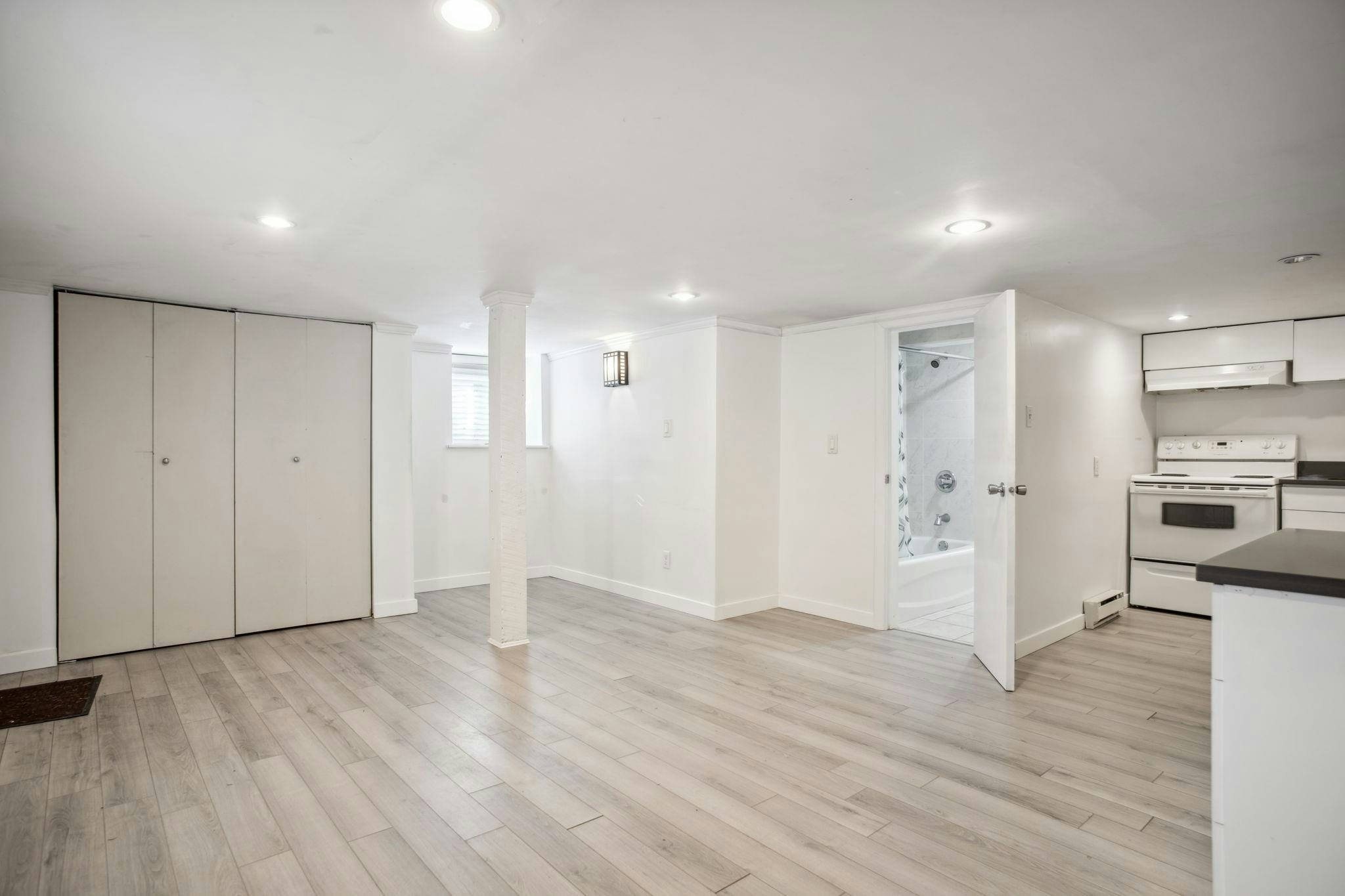 3617 Adanac Street, Vancouver, BC, V5K 2P7 - 19