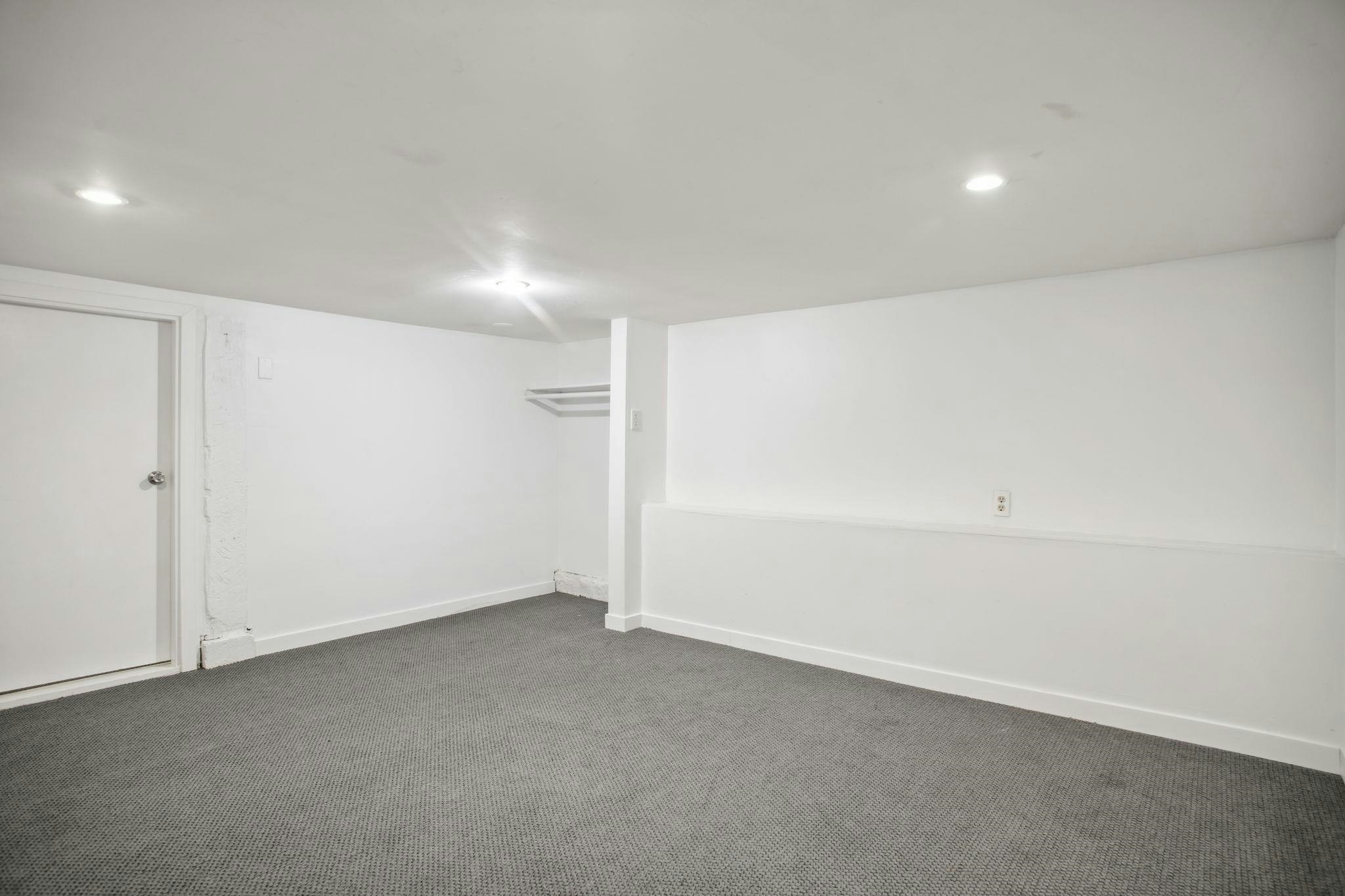 3617 Adanac Street, Vancouver, BC, V5K 2P7 - 22