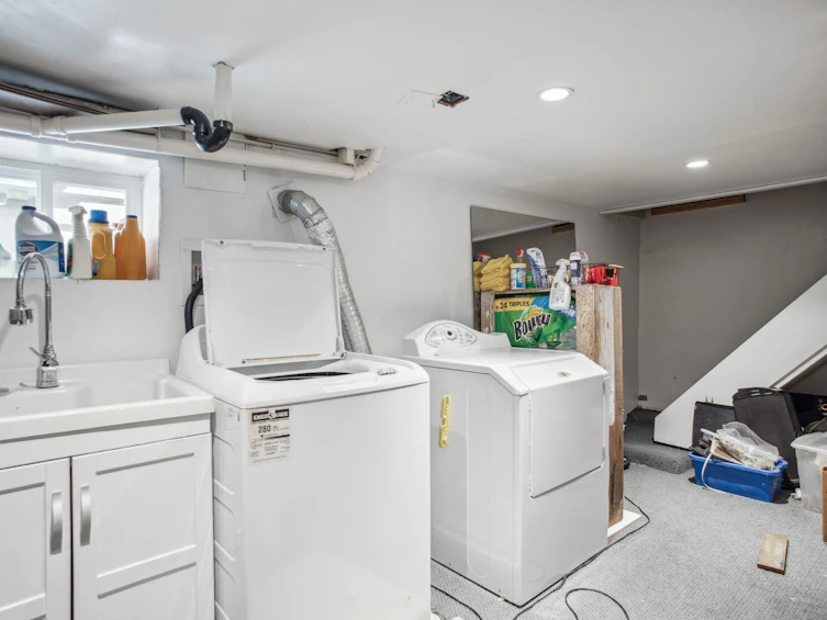 3617 Adanac Street, Vancouver, BC, V5K 2P7 - 24