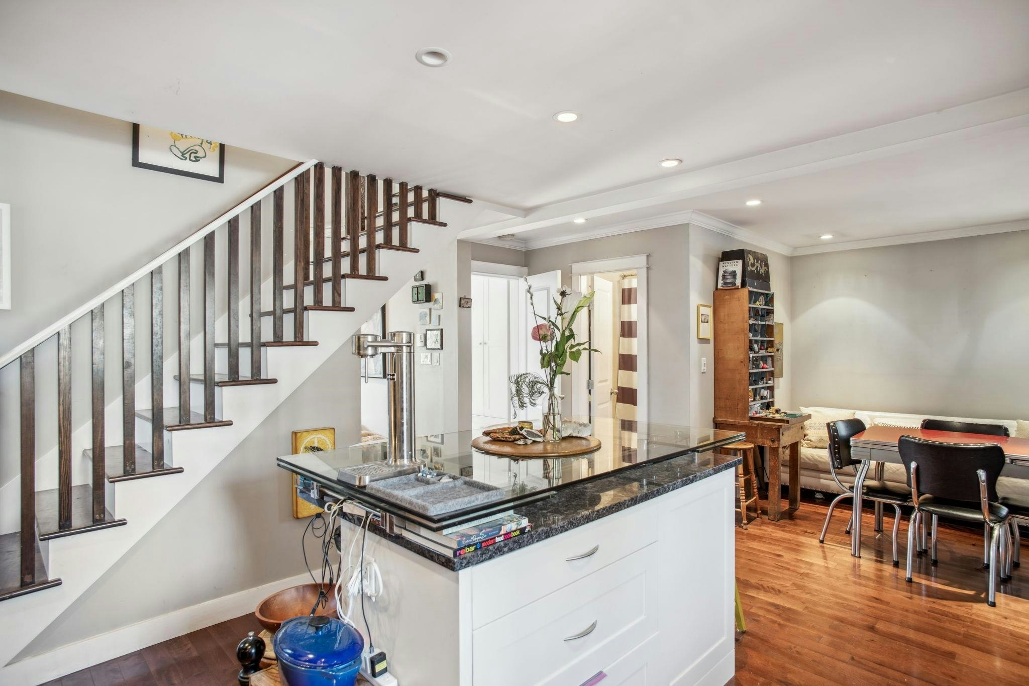 3617 Adanac Street, Vancouver, BC, V5K 2P7 - 11