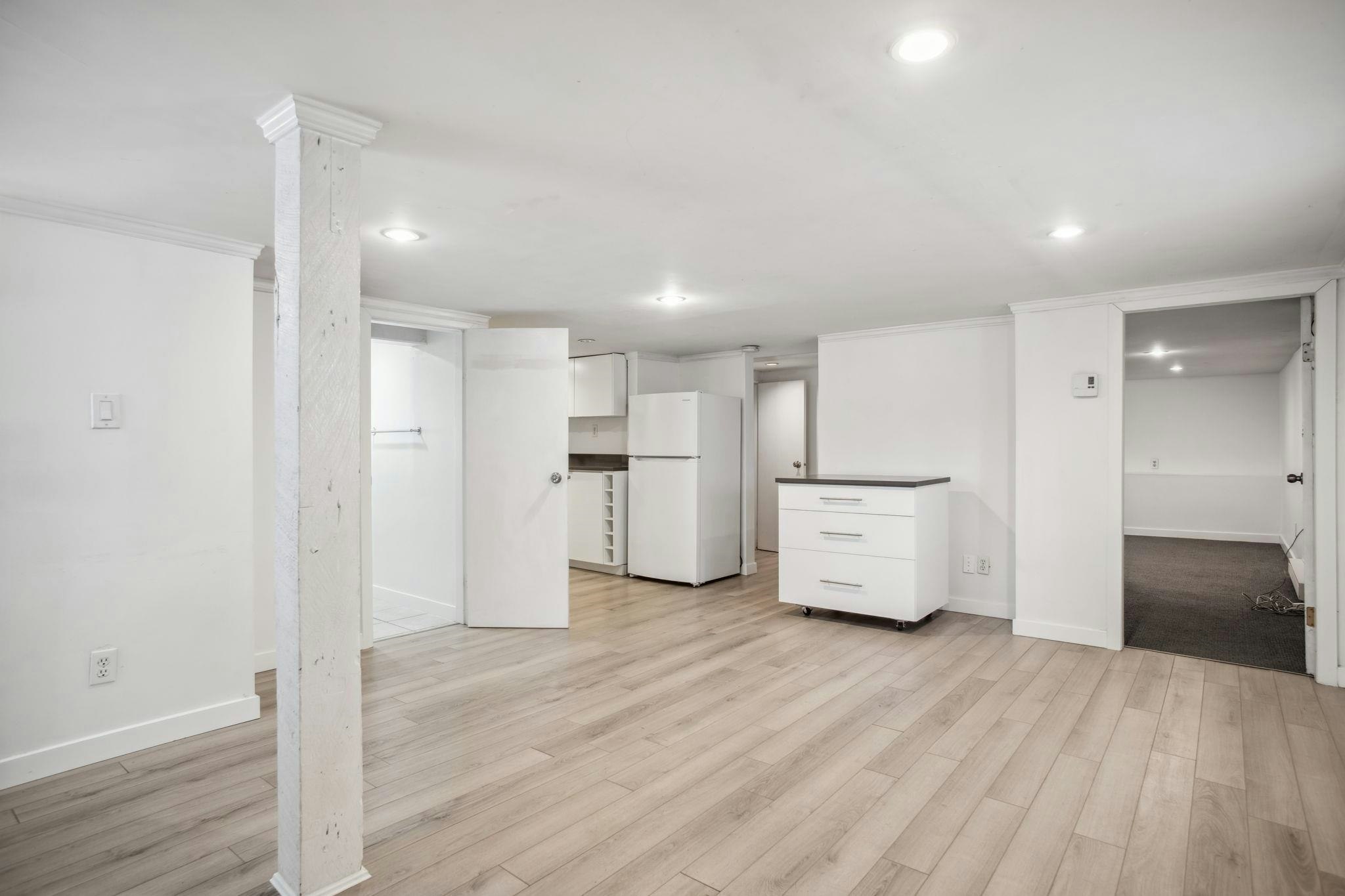 3617 Adanac Street, Vancouver, BC, V5K 2P7 - 18