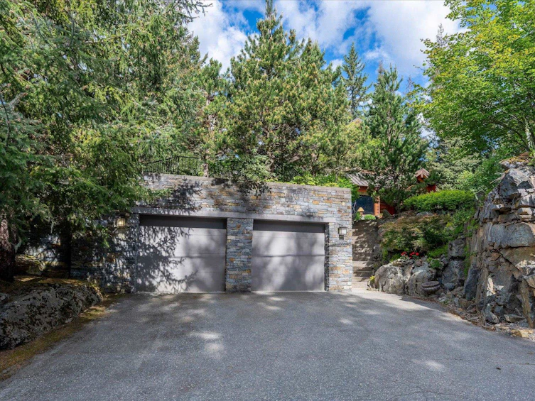 9583 Emerald Drive, Whistler, BC, V8E 0G5 - 38