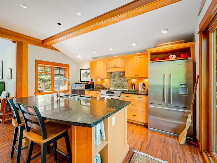 9583 Emerald Drive, Whistler, BC, V8E 0G5 - 9