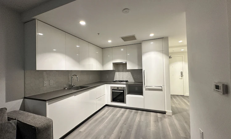 202-8181 Chester Street