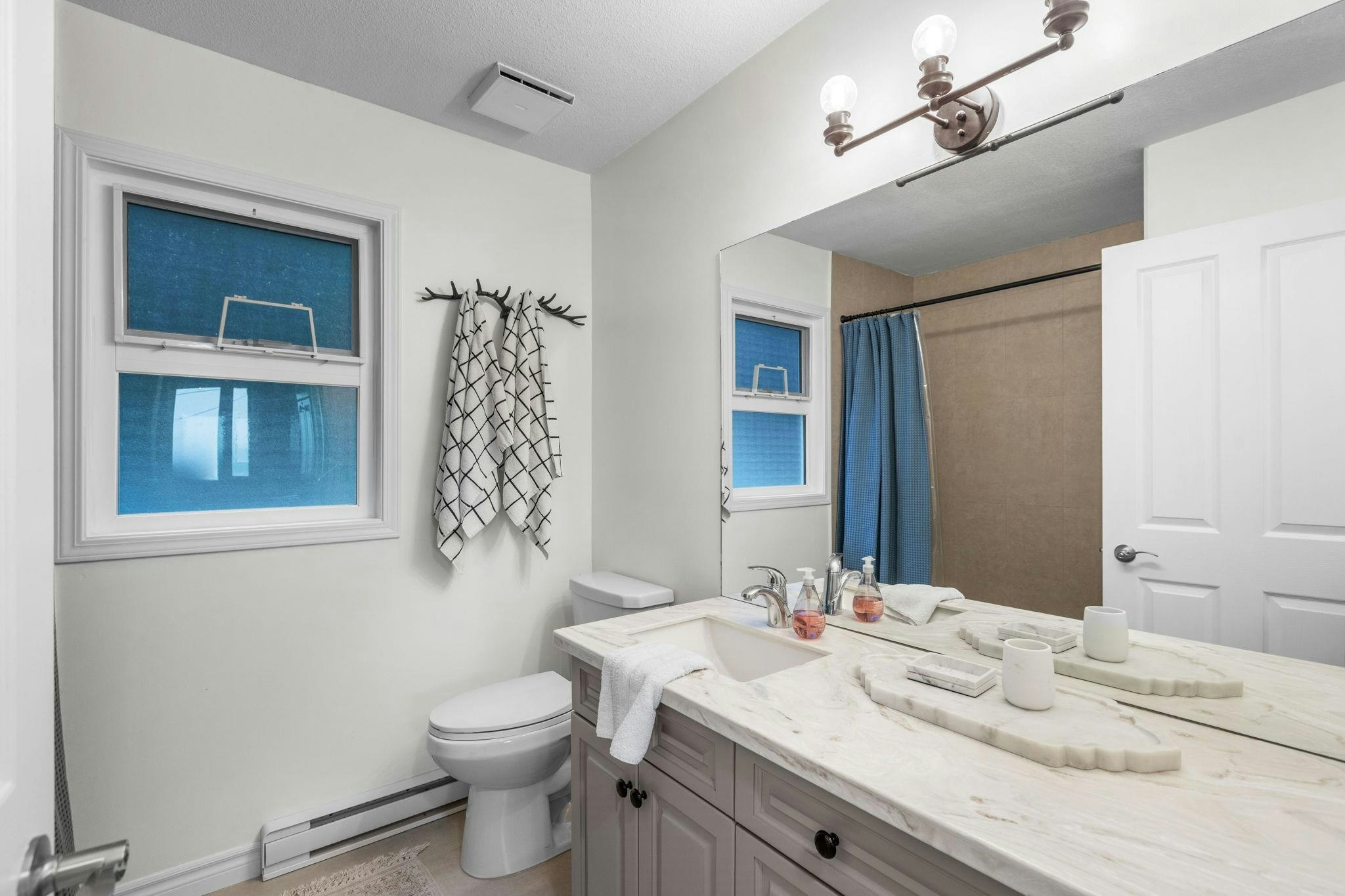 7388 Rockwell Place, Harrison Hot Springs, BC, V0M 1A0 - 24