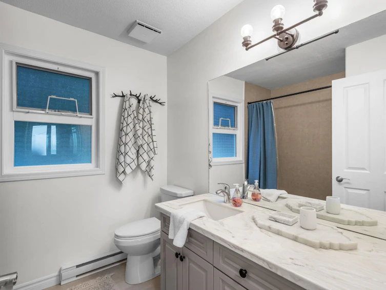 7388 Rockwell Place, Harrison Hot Springs, BC, V0M 1A0 - 24