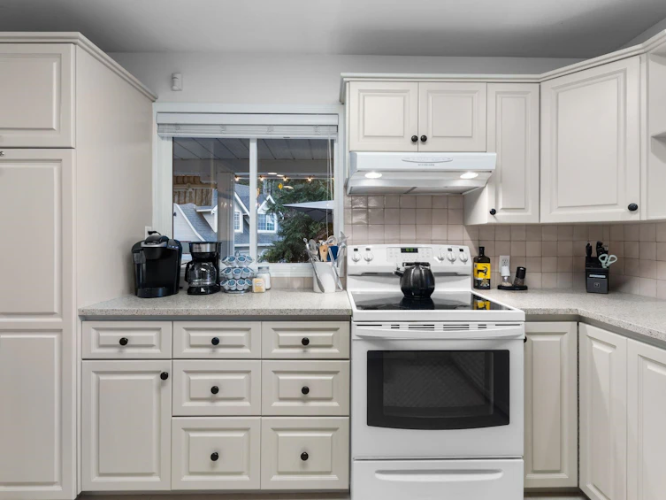 7388 Rockwell Place, Harrison Hot Springs, BC, V0M 1A0 - 19