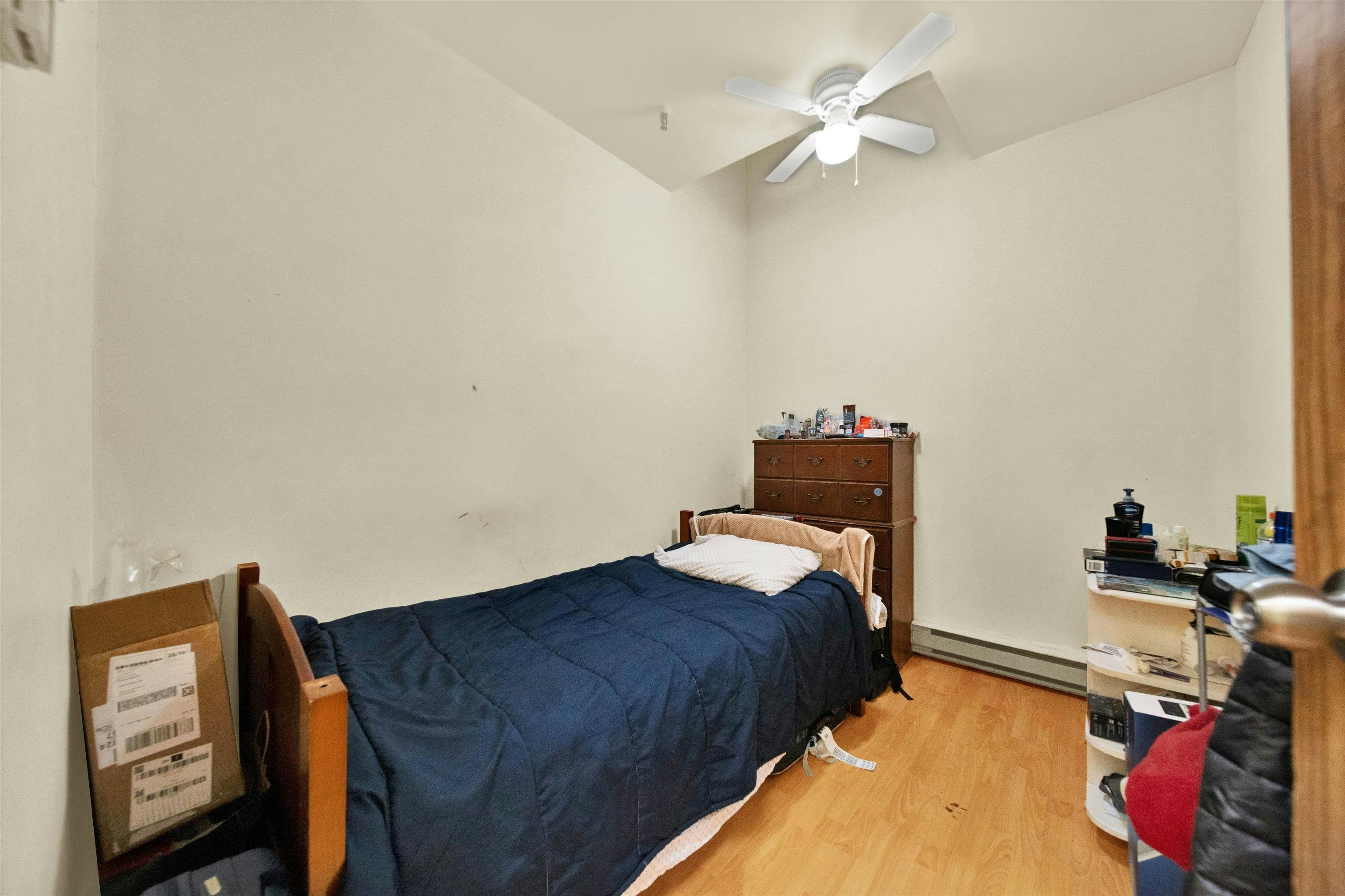 2-862 E Broadway, Vancouver, BC, V5T 1Y1 - 12