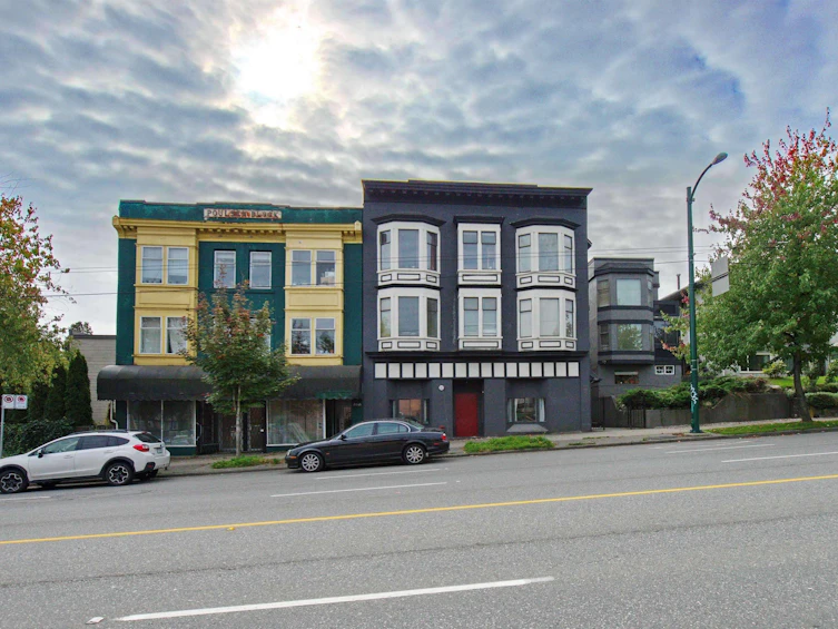 2-862 E Broadway, Vancouver, BC, V5T 1Y1