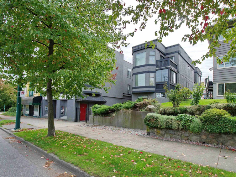 2-862 E Broadway, Vancouver, BC, V5T 1Y1 - 2