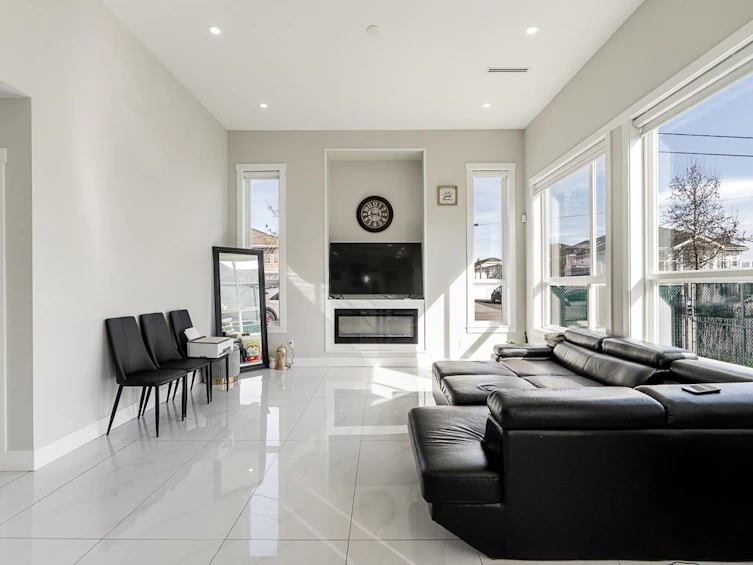9185 139 Street, Surrey, BC, V3V 1J2 - 10
