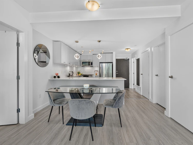 305-1177 Marine Drive, North Vancouver, BC, V7P 1T1 - 5