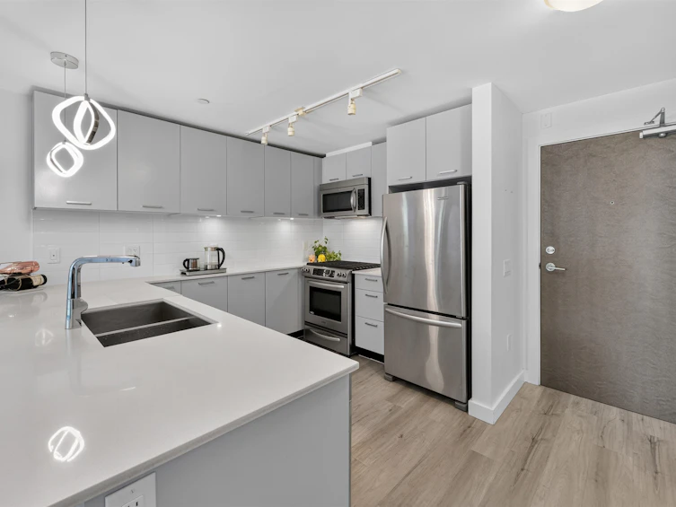 305-1177 Marine Drive, North Vancouver, BC, V7P 1T1 - 7