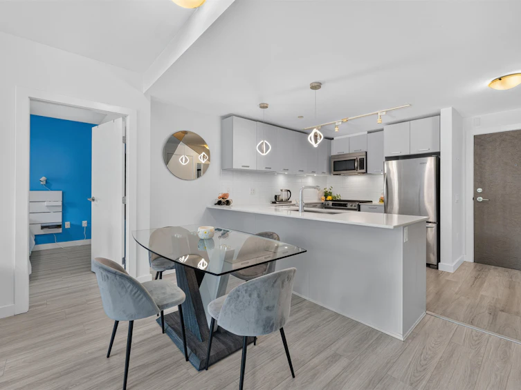 305-1177 Marine Drive, North Vancouver, BC, V7P 1T1 - 6