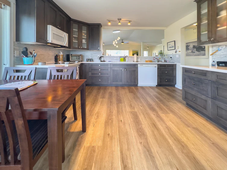 5692 Emily Way, Sechelt, BC, V7Z 0N5 - 10