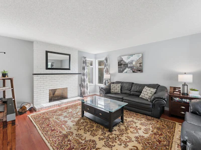 11761 81a Avenue - 5