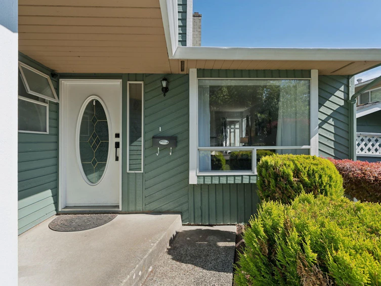 11761 81a Avenue, Delta, BC, V4C 7A5 - 2