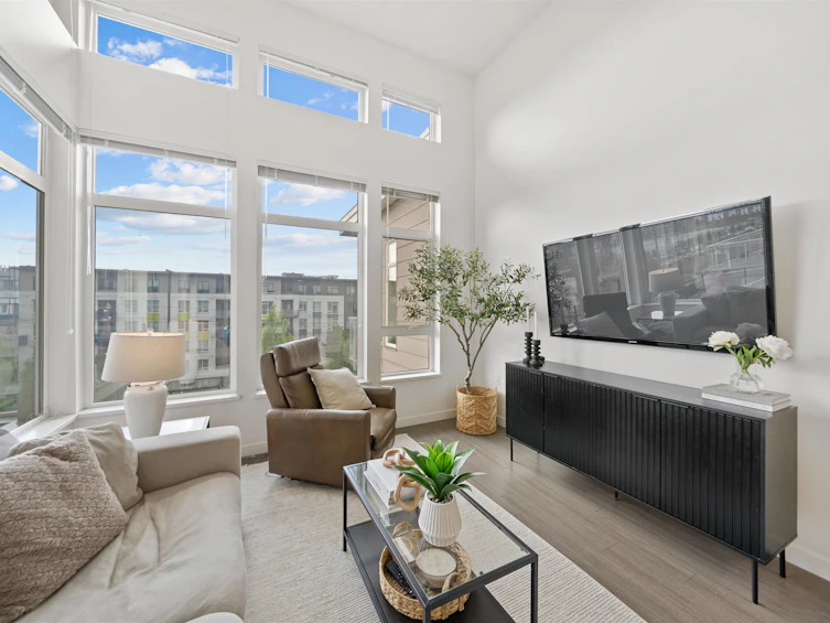 502-3263 Pierview Crescent, Vancouver, BC, V5S 0C3 - 2