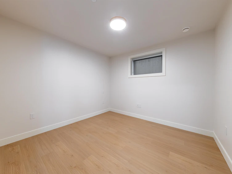 840 E 14th Street, North Vancouver, BC, V7L 2P6 - 38