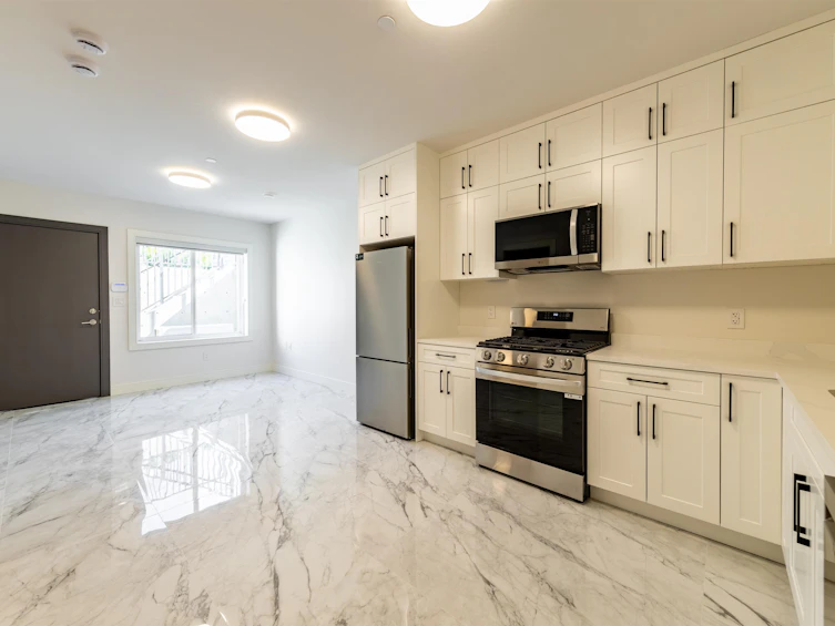 840 E 14th Street, North Vancouver, BC, V7L 2P6 - 36