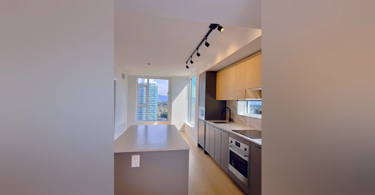 2909-13745 George Junction, Surrey, BC, V3T 0V7 - 3