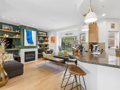9-3175 Baird Road - 4