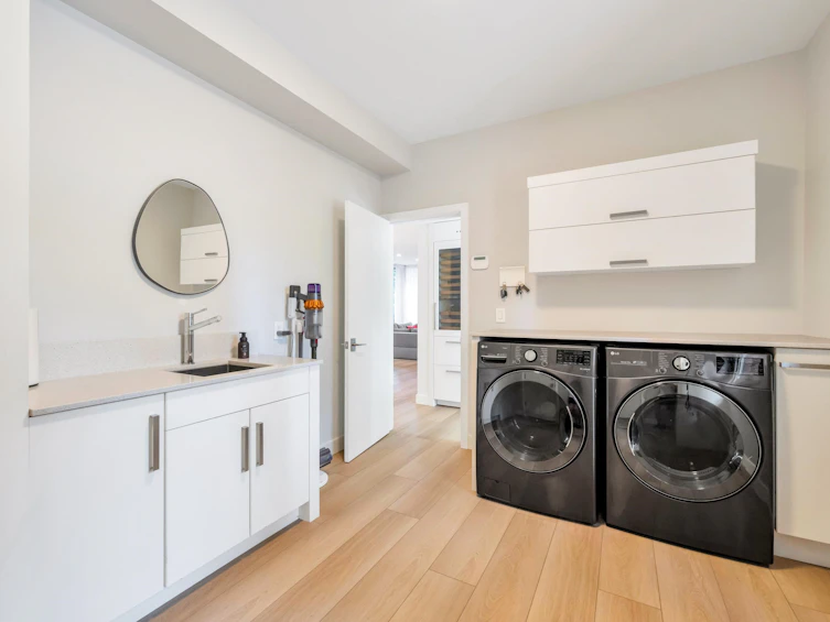 13038 14a Avenue, Surrey, BC, V4A 1J1 - 23
