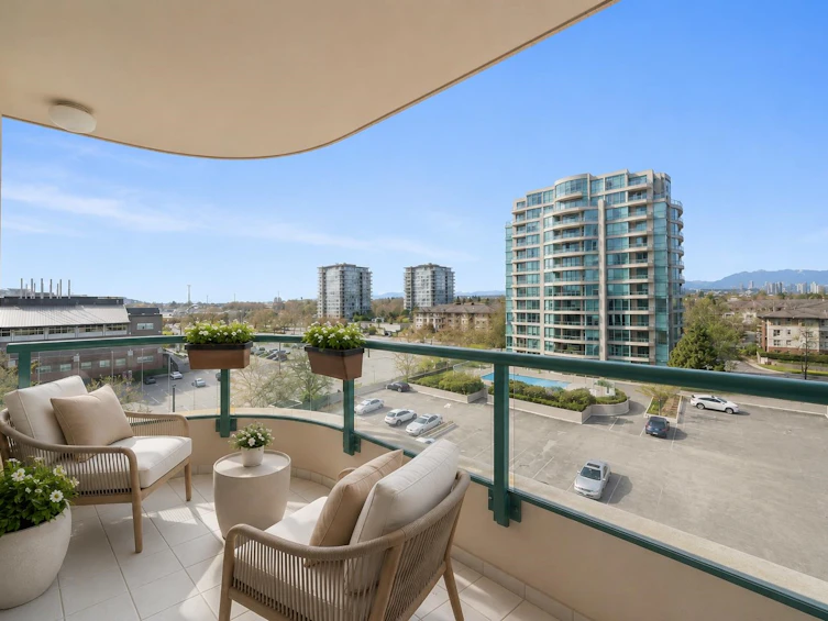 804-8831 Lansdowne Road, Richmond, BC, V6X 3T5 - 16