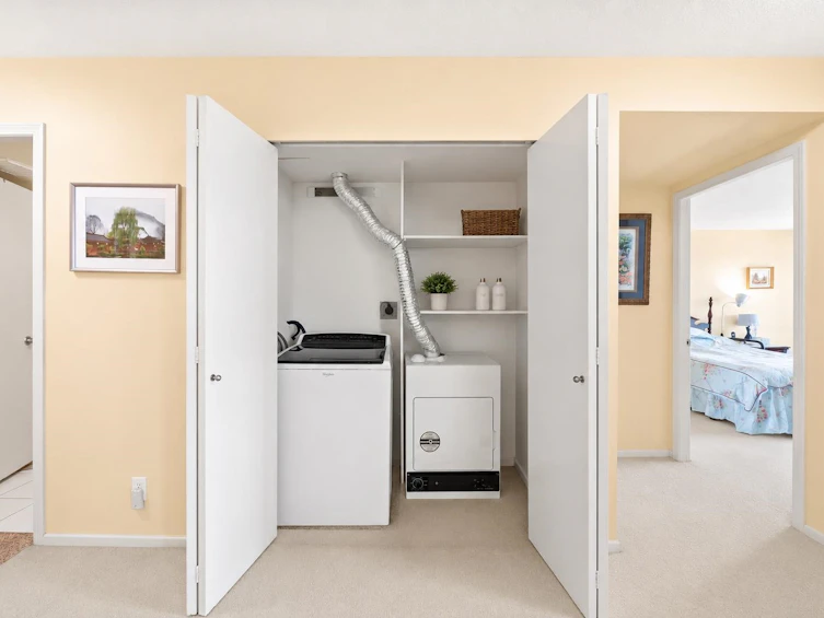 804-8831 Lansdowne Road, Richmond, BC, V6X 3T5 - 18
