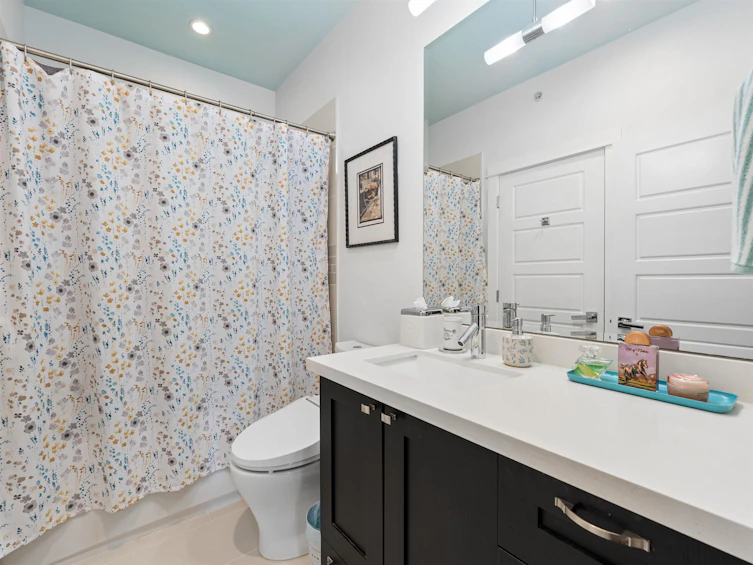308-15185 36 Avenue, Surrey, BC, V3S 4R3 - 15