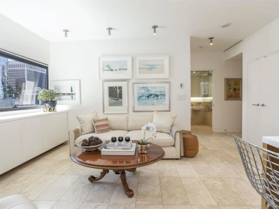 1906-838 W Hastings Street - 4