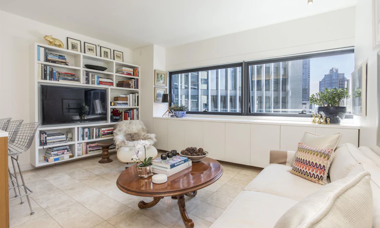 1906-838 W Hastings Street