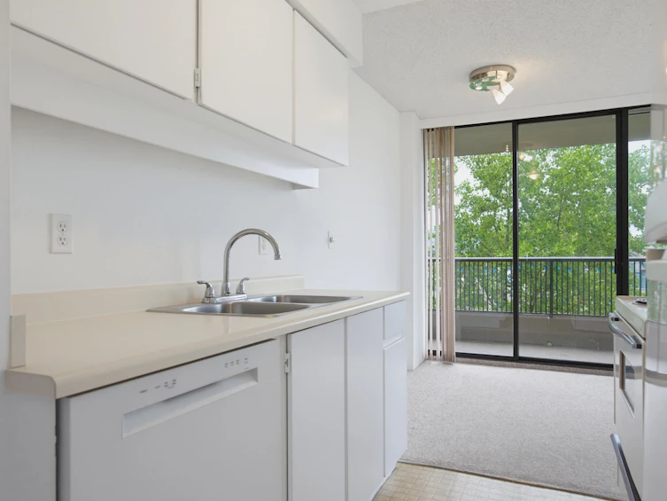 604-3740 Albert Street, Burnaby, BC, V5C 5Y7 - 23