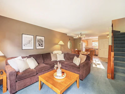 79-2400 Cavendish Way - 5