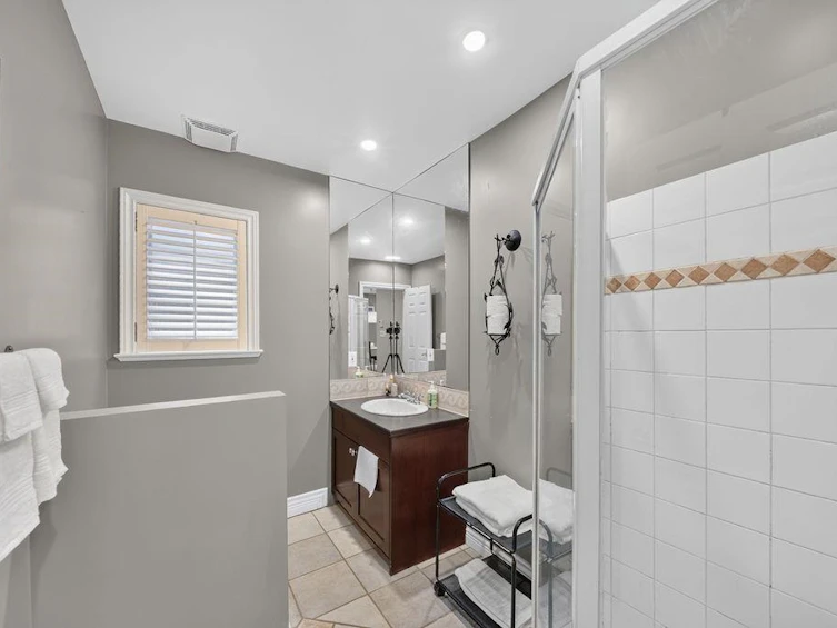 4549 W 12th Avenue, Vancouver, BC, V6R 2R4 - 27