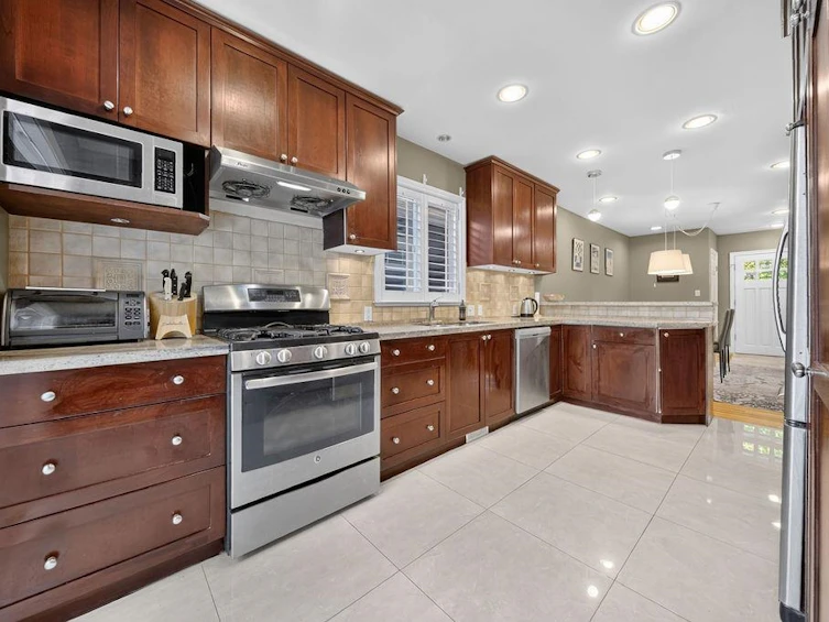 4549 W 12th Avenue, Vancouver, BC, V6R 2R4 - 13