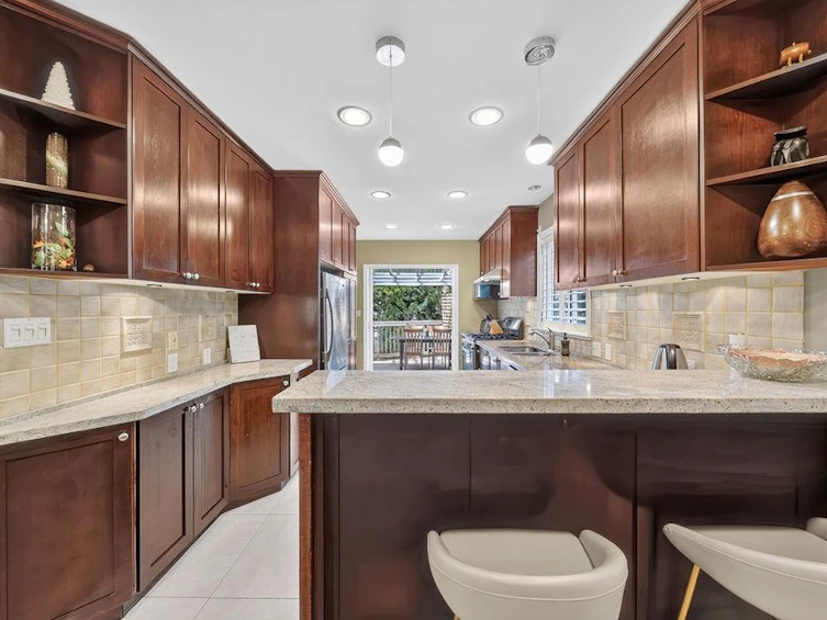4549 W 12th Avenue, Vancouver, BC, V6R 2R4 - 14