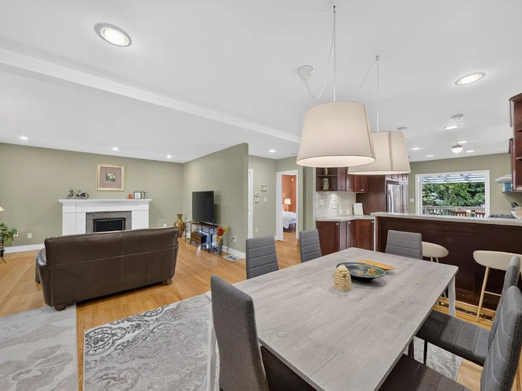 4549 W 12th Avenue, Vancouver, BC, V6R 2R4 - 6