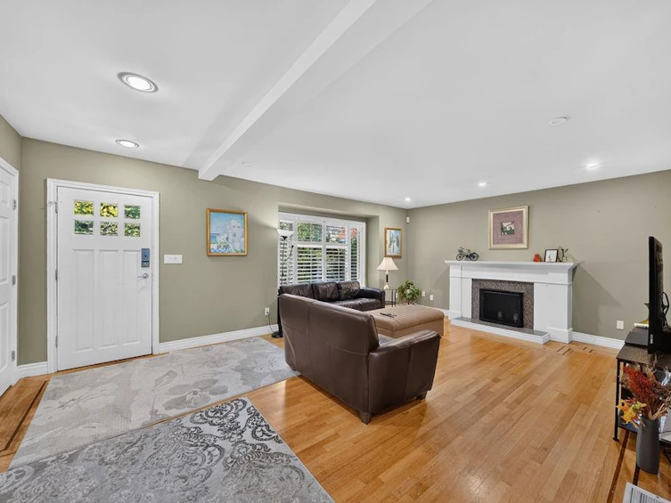4549 W 12th Avenue, Vancouver, BC, V6R 2R4 - 10