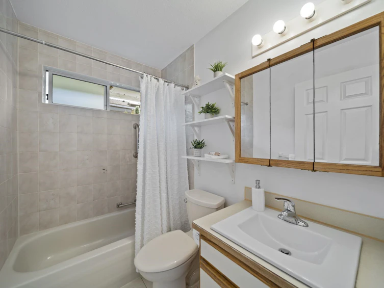 224 Fourth Avenue, New Westminster, BC, V3L 1N7 - 16