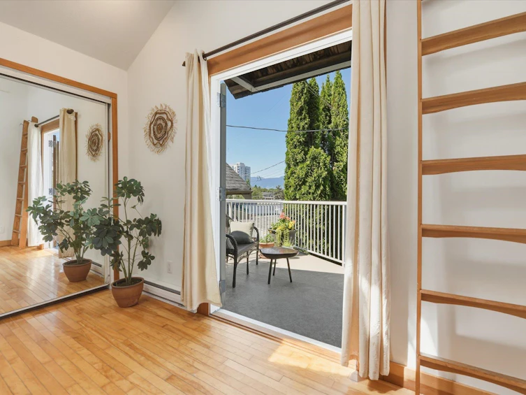 1239 E 22nd Avenue, Vancouver, BC, V5V 1W7 - 17