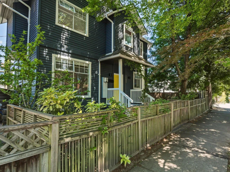 1239 E 22nd Avenue, Vancouver, BC, V5V 1W7 - 28