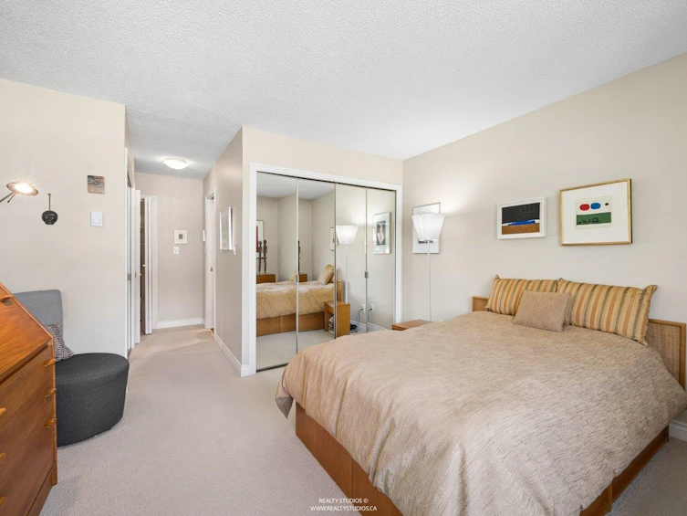 2419 W 1st Avenue, Vancouver, BC, V6K 1G5