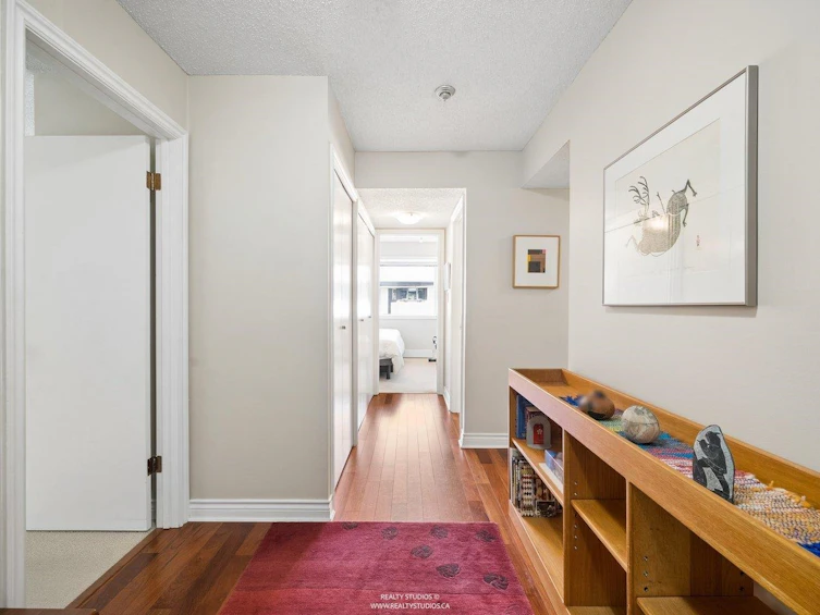 2419 W 1st Avenue, Vancouver, BC, V6K 1G5 - 10