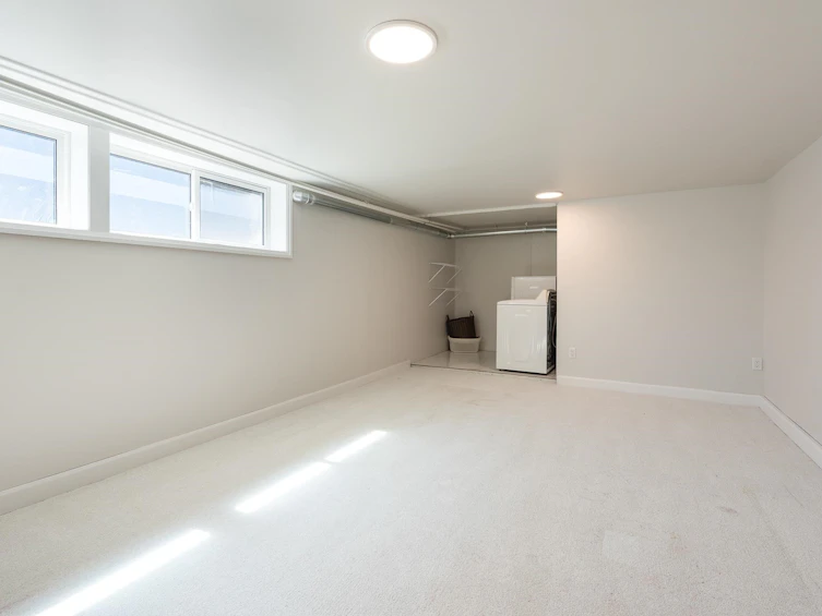 205 E Durham Street, New Westminster, BC, V3L 4J2 - 26