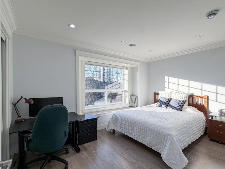 5626 Elizabeth Street, Vancouver, BC, V5Y 3J9 - 10