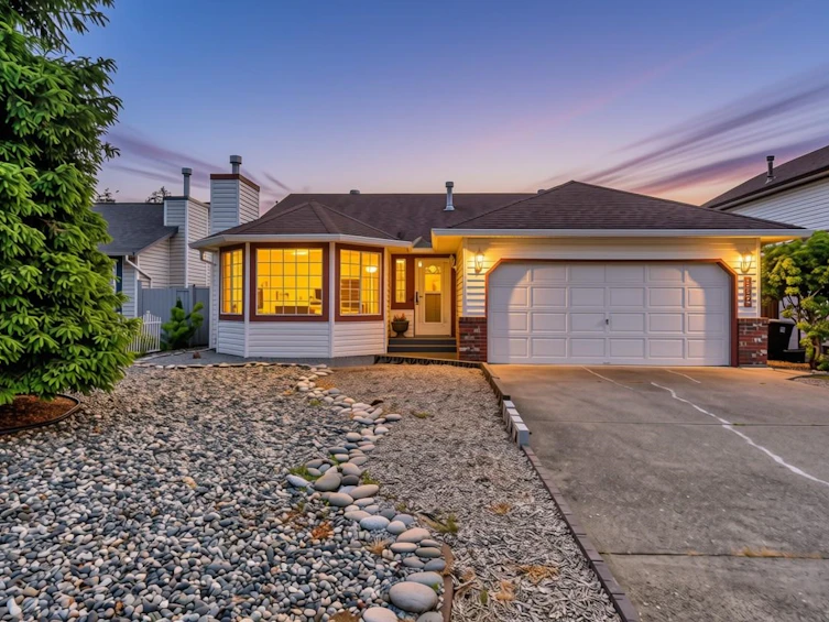 12309 193 Street, Pitt Meadows, BC, V3Y 2K2 - 2
