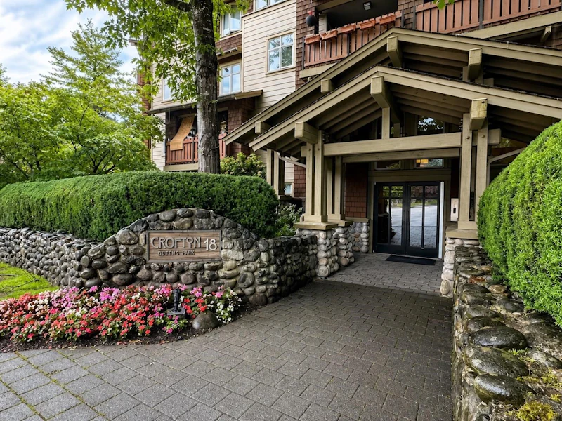 205 - 18 Smokey Smith Place, New Westminster BC V3L 5V3