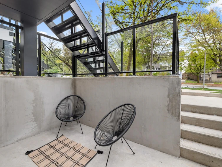 102-2135 E Pender Street, Vancouver, BC, V5L 1X3 - 15